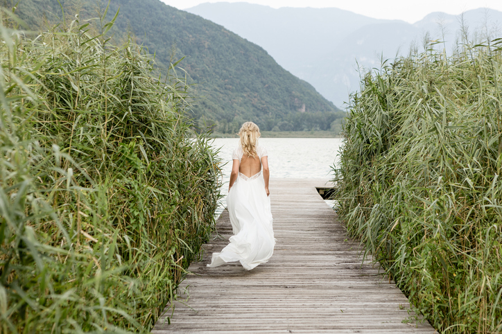 outdoor wedding gown