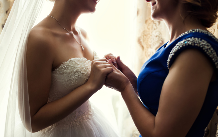 wedding dress bustle