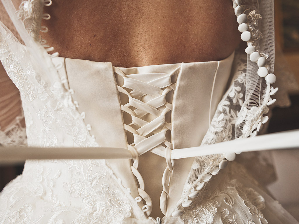 How to Choose the Right Wedding Shapewear for Your Wedding Dress