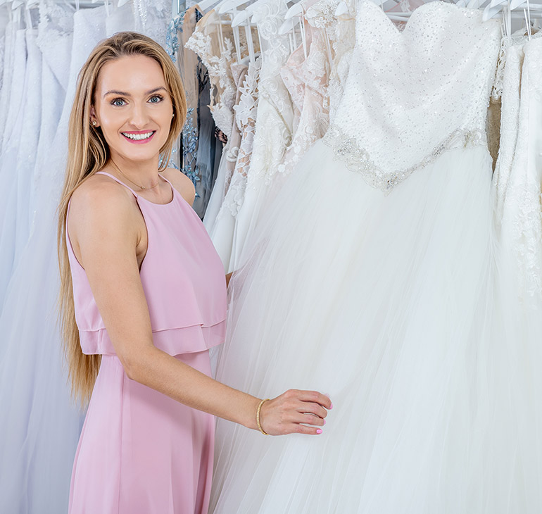 Places to get a best sale wedding dress near me